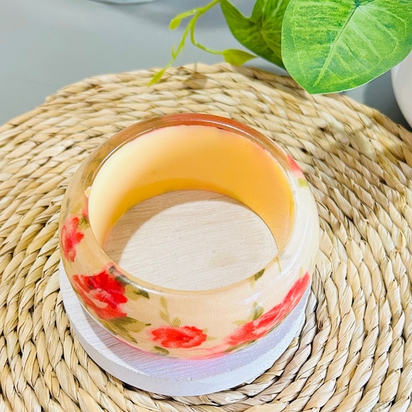 Vintage Floral Bracelet with Red and Cream Accents - Picture 4 of 11